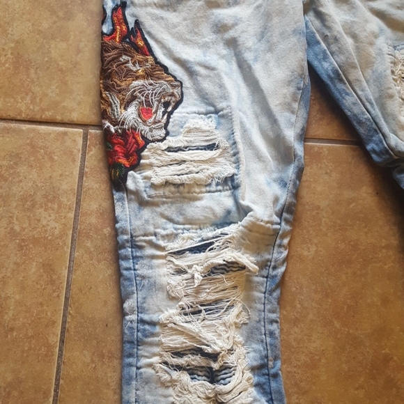 🆕️Distress Denim Flame Tiger Jeans 34w - Picture 4 of 8